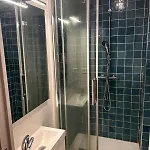 Spacious 4 Bedroom Family 5 Min From Caen Appartement *