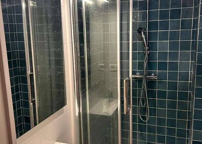 Spacious 4 Bedroom Family 5 Min From Caen Apartmán *