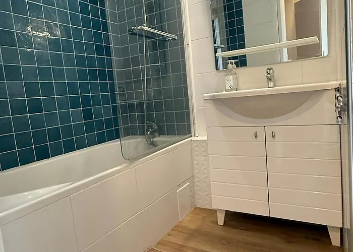 Apartmán Spacious 4 Bedroom Family 5 Min From Caen