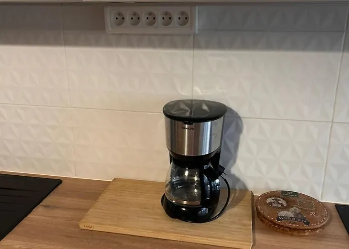 Spacious 4 Bedroom Family 5 Min From Caen Apartmán *